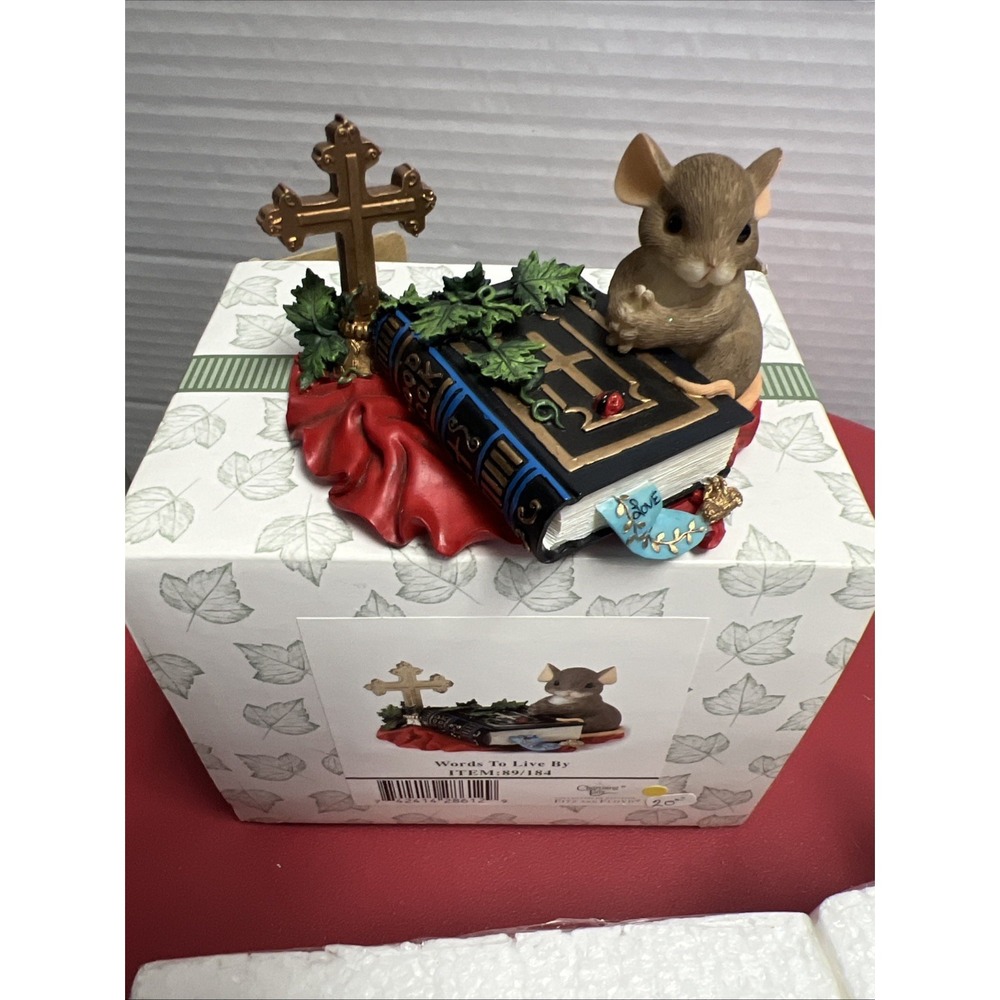 Charming Tails "Words To Live By" 89/184 Figurine Christian Bible Fitz And Floyd